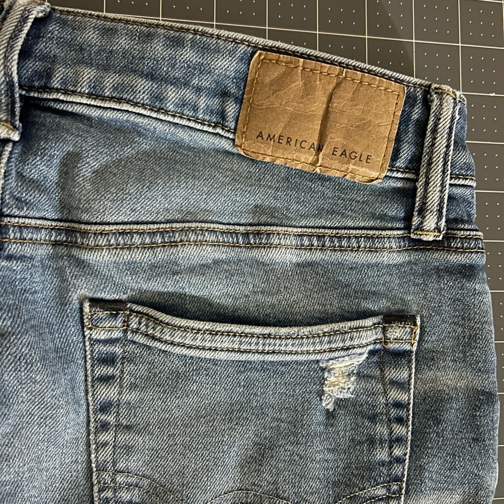American Eagle Outfitters Ripped Indigo Skinny Jeans - Picture 8 of 10